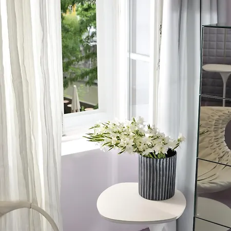 Vander Urbani - A Member Of Design Hotel 4*