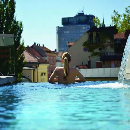 Vander Urbani - A Member Of Design Hotel