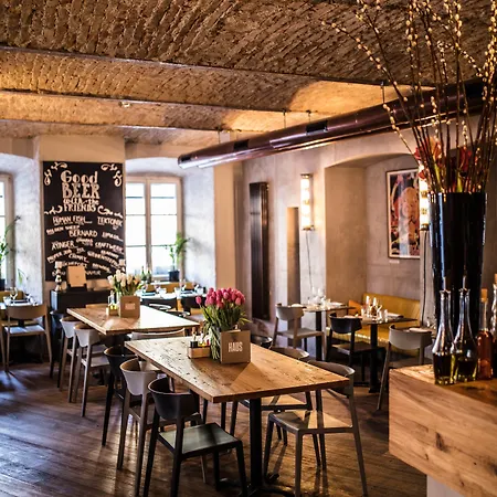 Vander Urbani - A Member Of Design Hotel 4*