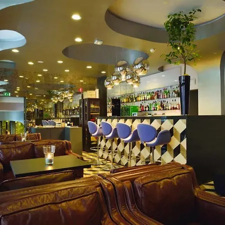 Vander Urbani - A Member Of Design Laibach