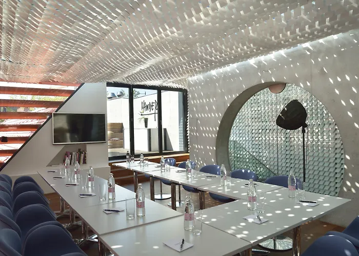 Vander Urbani - A Member Of Design Hotel 4*