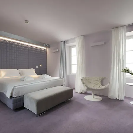 Vander Urbani - A Member Of Design Otel